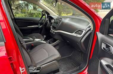 Позашляховик / Кросовер Dodge Journey 2017 в 