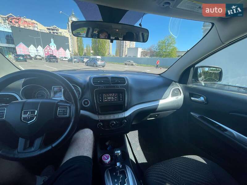 Внедорожник / Кроссовер Dodge Journey 2014 в Киеве