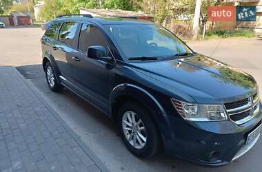 Позашляховик / Кросовер Dodge Journey 2013 в 