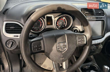 Позашляховик / Кросовер Dodge Journey 2016 в 