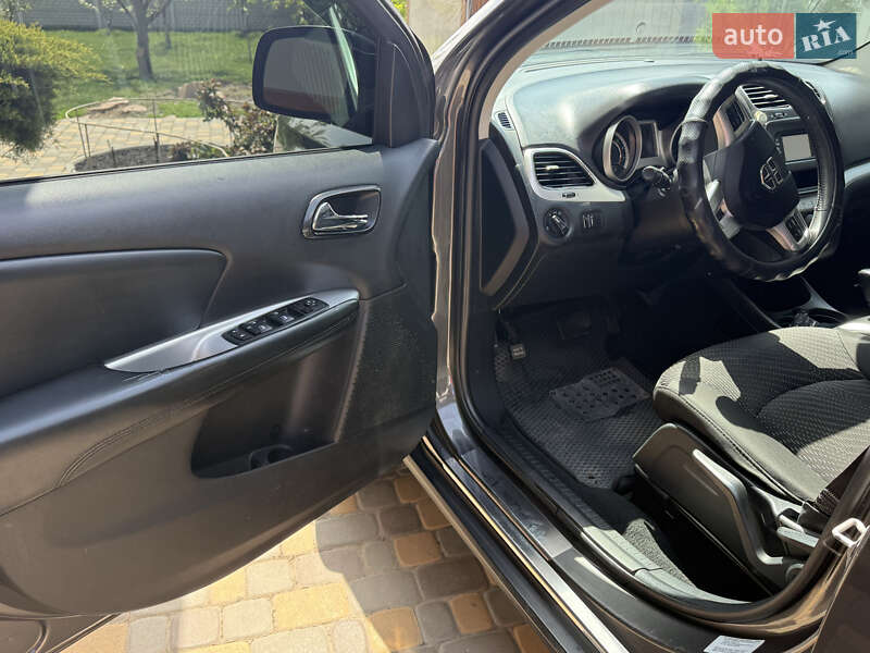 Внедорожник / Кроссовер Dodge Journey 2015 в Виннице