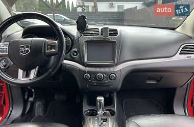 Внедорожник / Кроссовер Dodge Journey 2015 в 