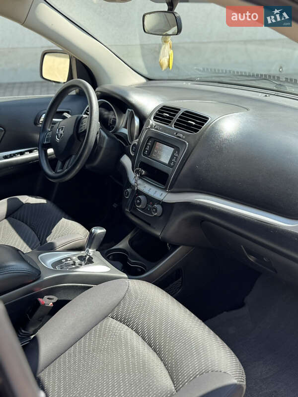 Позашляховик / Кросовер Dodge Journey 2012 в Кривому Розі