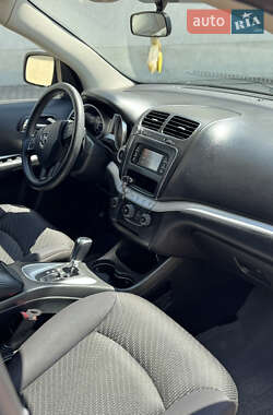 Внедорожник / Кроссовер Dodge Journey 2012 в 