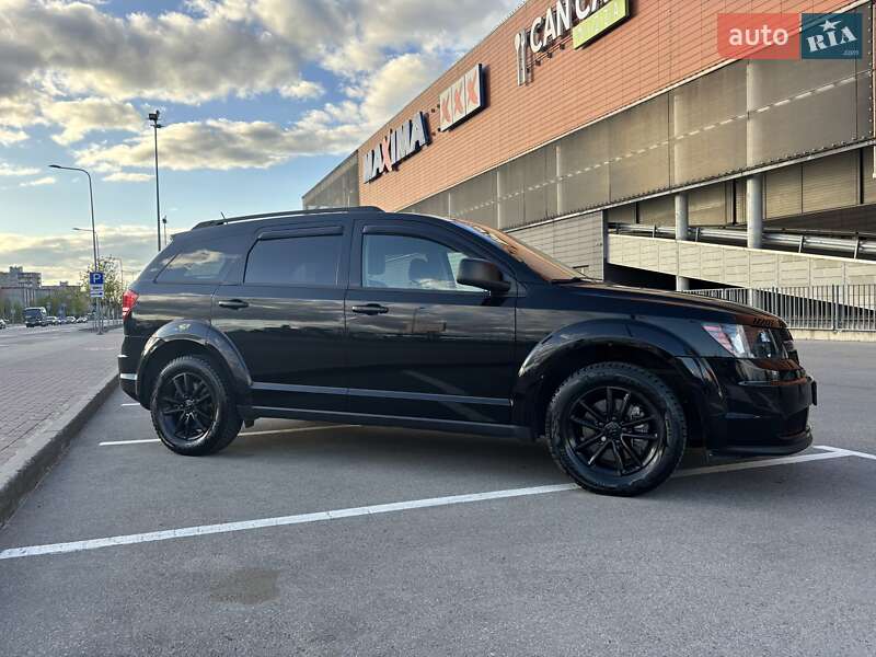 Внедорожник / Кроссовер Dodge Journey 2017 в Киеве