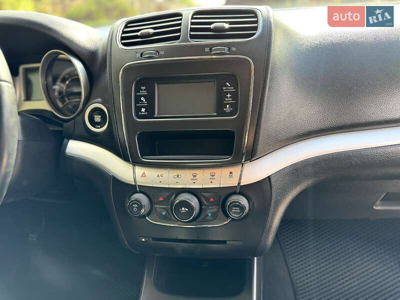 Позашляховик / Кросовер Dodge Journey 2016 в Харкові