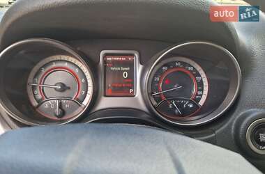 Позашляховик / Кросовер Dodge Journey 2018 в 