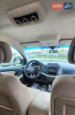 Внедорожник / Кроссовер Dodge Journey 2015 в 