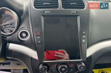 Внедорожник / Кроссовер Dodge Journey 2017 в 