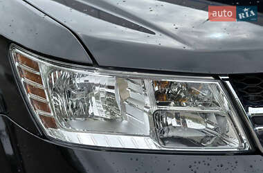 Позашляховик / Кросовер Dodge Journey 2018 в 
