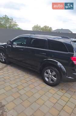 Позашляховик / Кросовер Dodge Journey 2009 в 