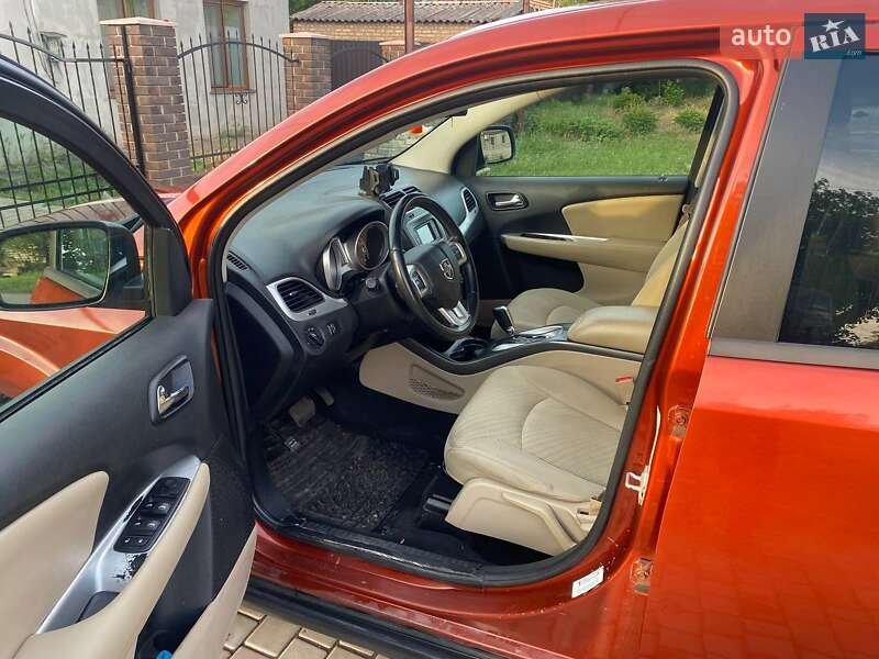 Внедорожник / Кроссовер Dodge Journey 2012 в Кривом Роге