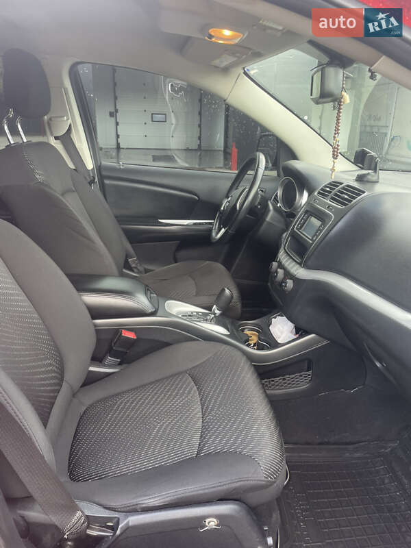 Внедорожник / Кроссовер Dodge Journey 2014 в Шептицькому
