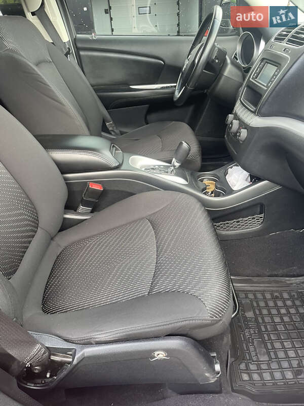 Внедорожник / Кроссовер Dodge Journey 2014 в Шептицькому