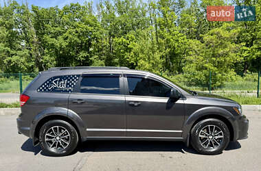 Позашляховик / Кросовер Dodge Journey 2016 в 