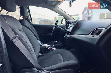Внедорожник / Кроссовер Dodge Journey 2017 в 
