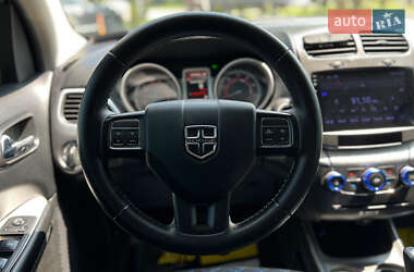Позашляховик / Кросовер Dodge Journey 2017 в 