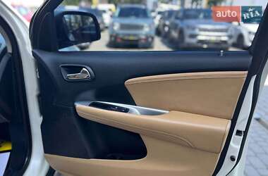 Внедорожник / Кроссовер Dodge Journey 2013 в 