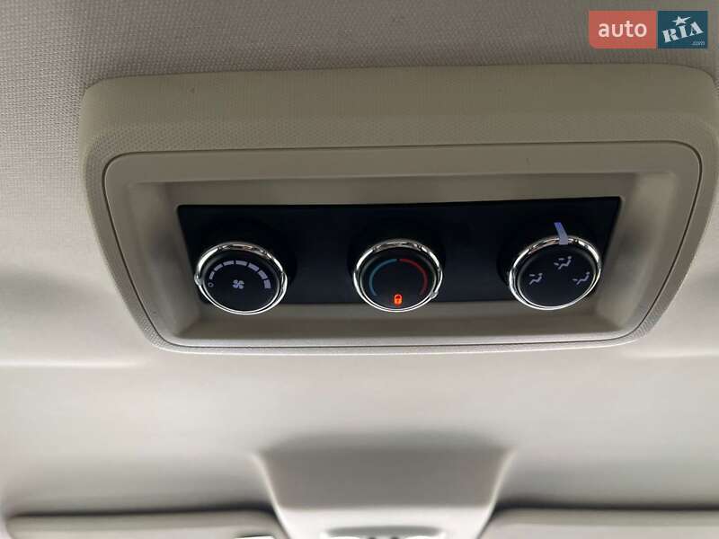 Позашляховик / Кросовер Dodge Journey 2016 в Києві фото 28 Позашляховик / Кросовер Dodge Journey 2016 в Києві