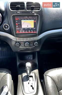Внедорожник / Кроссовер Dodge Journey 2015 в 