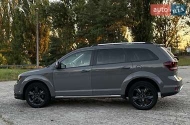 Позашляховик / Кросовер Dodge Journey 2020 в 