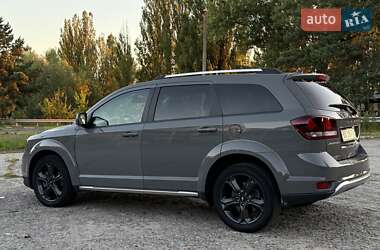 Позашляховик / Кросовер Dodge Journey 2020 в 