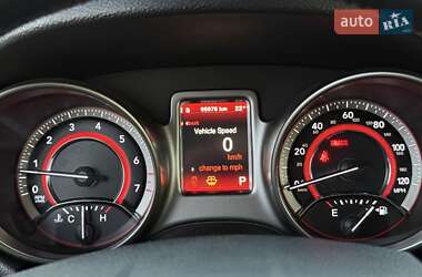 Позашляховик / Кросовер Dodge Journey 2020 в 
