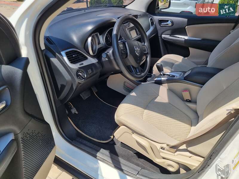 Внедорожник / Кроссовер Dodge Journey 2014 в Черкассах