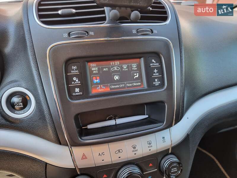 Внедорожник / Кроссовер Dodge Journey 2014 в Черкассах