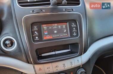 Внедорожник / Кроссовер Dodge Journey 2014 в 