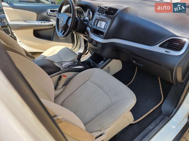 Внедорожник / Кроссовер Dodge Journey 2014 в Черкассах