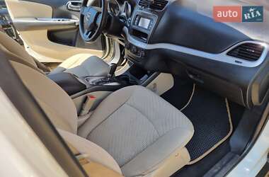 Внедорожник / Кроссовер Dodge Journey 2014 в 
