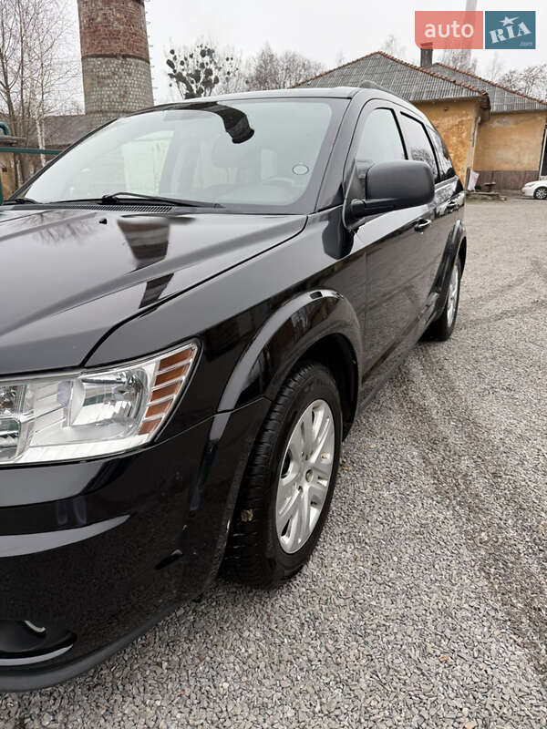 Внедорожник / Кроссовер Dodge Journey 2016 в Звягеле
