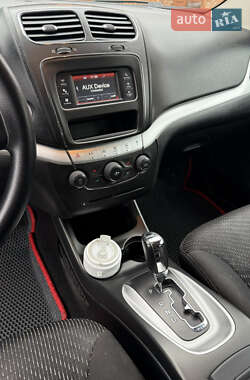 Внедорожник / Кроссовер Dodge Journey 2016 в 