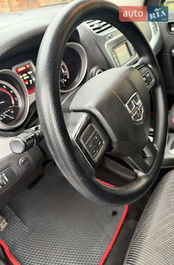 Внедорожник / Кроссовер Dodge Journey 2016 в 
