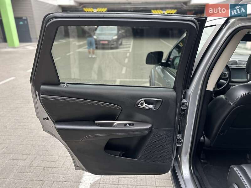 Внедорожник / Кроссовер Dodge Journey 2019 в Киеве