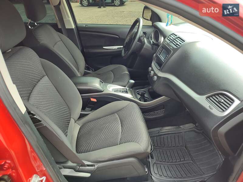 Внедорожник / Кроссовер Dodge Journey 2016 в Лубнах