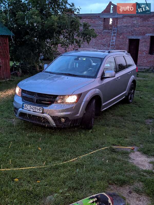 Внедорожник / Кроссовер Dodge Journey 2018 в 