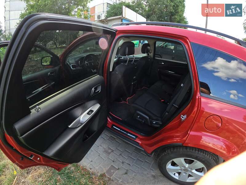 Внедорожник / Кроссовер Dodge Journey 2016 в Черкассах