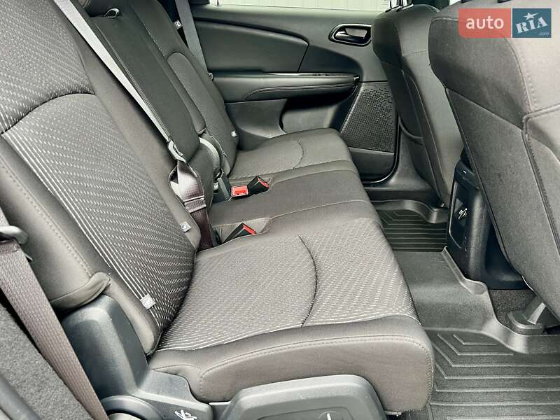 Позашляховик / Кросовер Dodge Journey 2016 в Києві