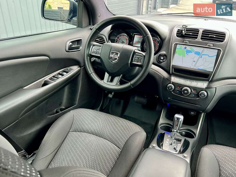 Позашляховик / Кросовер Dodge Journey 2016 в Києві