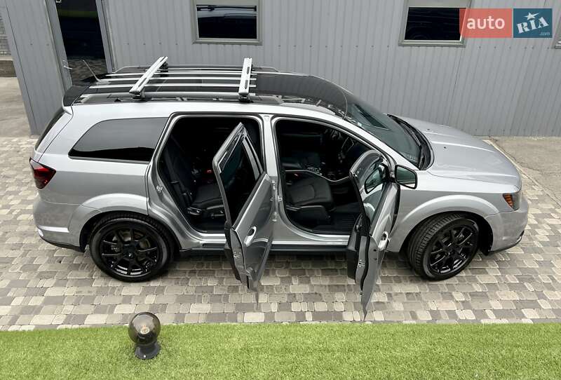 Позашляховик / Кросовер Dodge Journey 2016 в Києві