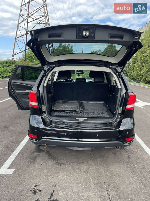 Позашляховик / Кросовер Dodge Journey 2015 в Львові