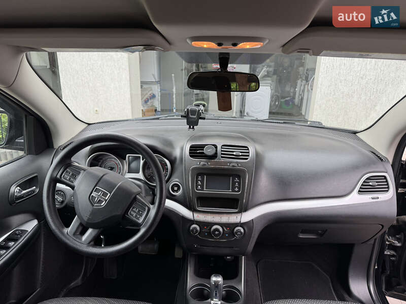 Позашляховик / Кросовер Dodge Journey 2017 в Нововолинську