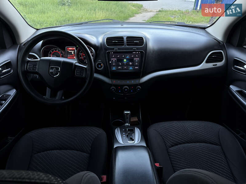 Внедорожник / Кроссовер Dodge Journey 2016 в Путивле