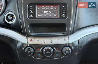 Внедорожник / Кроссовер Dodge Journey 2019 в 