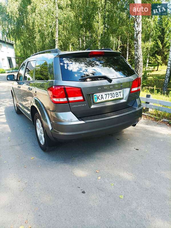 Внедорожник / Кроссовер Dodge Journey 2012 в Малине