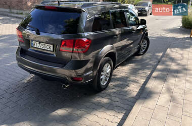 Позашляховик / Кросовер Dodge Journey 2016 в 