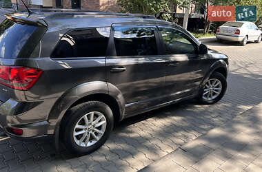Позашляховик / Кросовер Dodge Journey 2016 в 