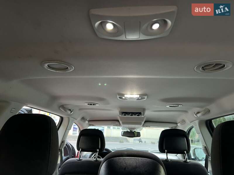 Позашляховик / Кросовер Dodge Journey 2012 в Черкасах